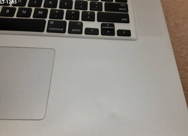 (LT-1285) MacBook Pro A1286 (9,1) / 15.4 in. / Intel i7 / 16GB RAM / 480GB SSD (IMPERFECT) - Image 7
