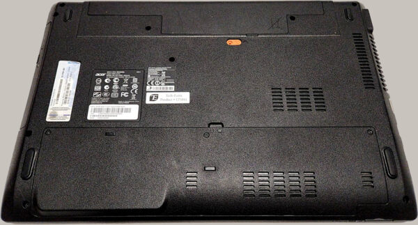 (LT-1041)-Acer Aspire 5560 / 15.6 in. / AMD A8 Quad Core / 6GB RAM / 500GB HDD - Image 4