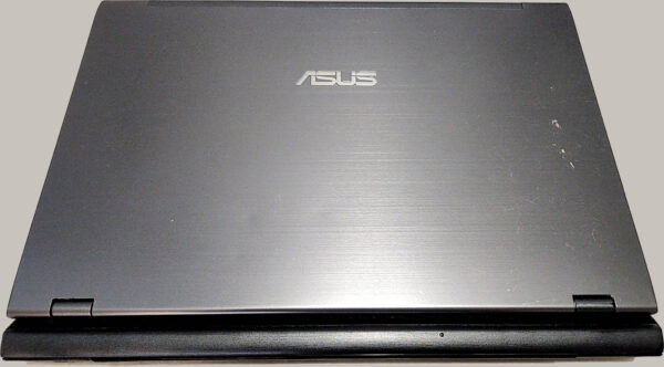 (LT-1154)-Asus U56E / 15.6 in. / Intel i5 @ 2.30GHz / 6GB DDR3 RAM / 500GB HDD (IMPERFECT) - Image 3