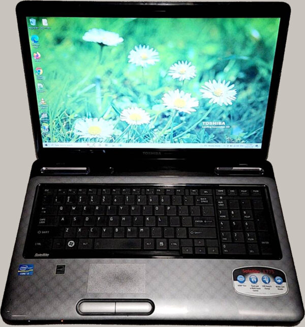 (LT-1235)-Toshiba Satellite L775 / 17.3 in. / Intel i3 / Year: 2012 / 4GB RAM / 500GB HDD - Image 2