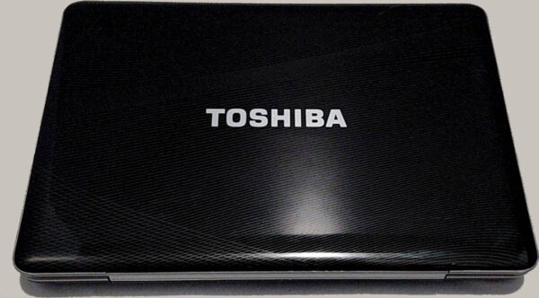 (LT-1262)-Toshiba Satellite A500 / 16.0 in. / Intel Core 2 Duo T6600 / 6GB RAM / 320GB HDD (Imperfect) - Image 3