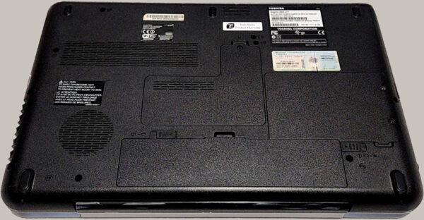 (LT-1262)-Toshiba Satellite A500 / 16.0 in. / Intel Core 2 Duo T6600 / 6GB RAM / 320GB HDD (Imperfect) - Image 4