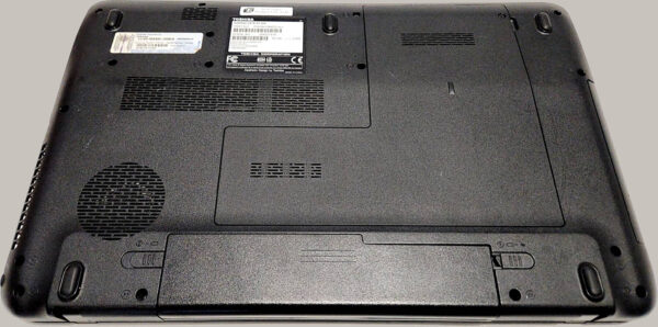 (LT-1236)-Toshiba Satellite L675 / 17.3 in. / Intel i3 / 6GB RAM / 500GB HDD - Image 4