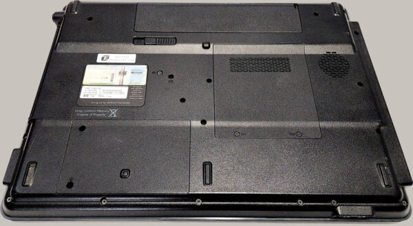 (LT-1291)-Compaq Presario A900 / 17.0 in / Pent. T2390 @ 1.86GHz / 4GB RAM / 500GB - Image 4
